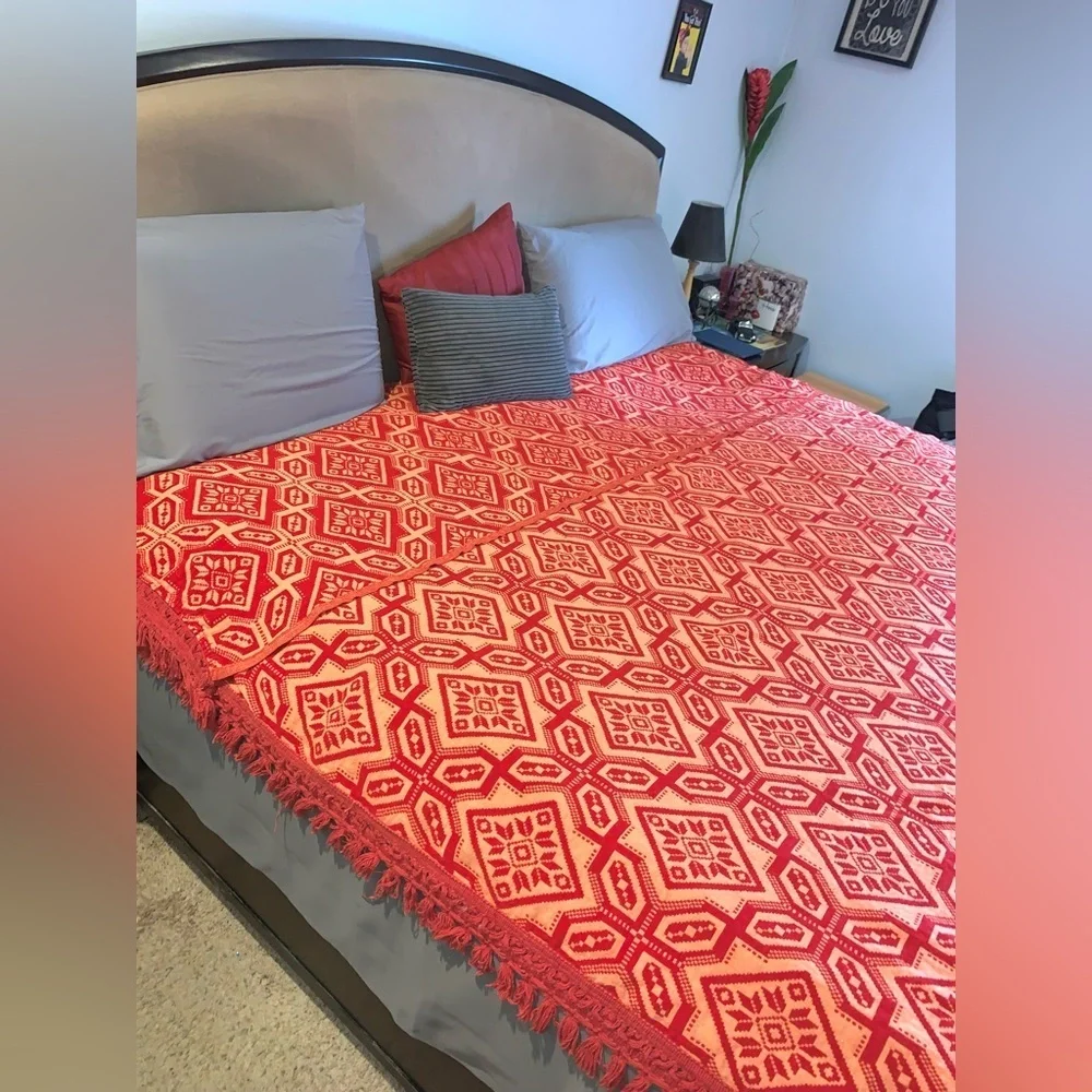 Vintage Cannon Royal Family Bedspread Red White Geometric Mid Century Full Queen